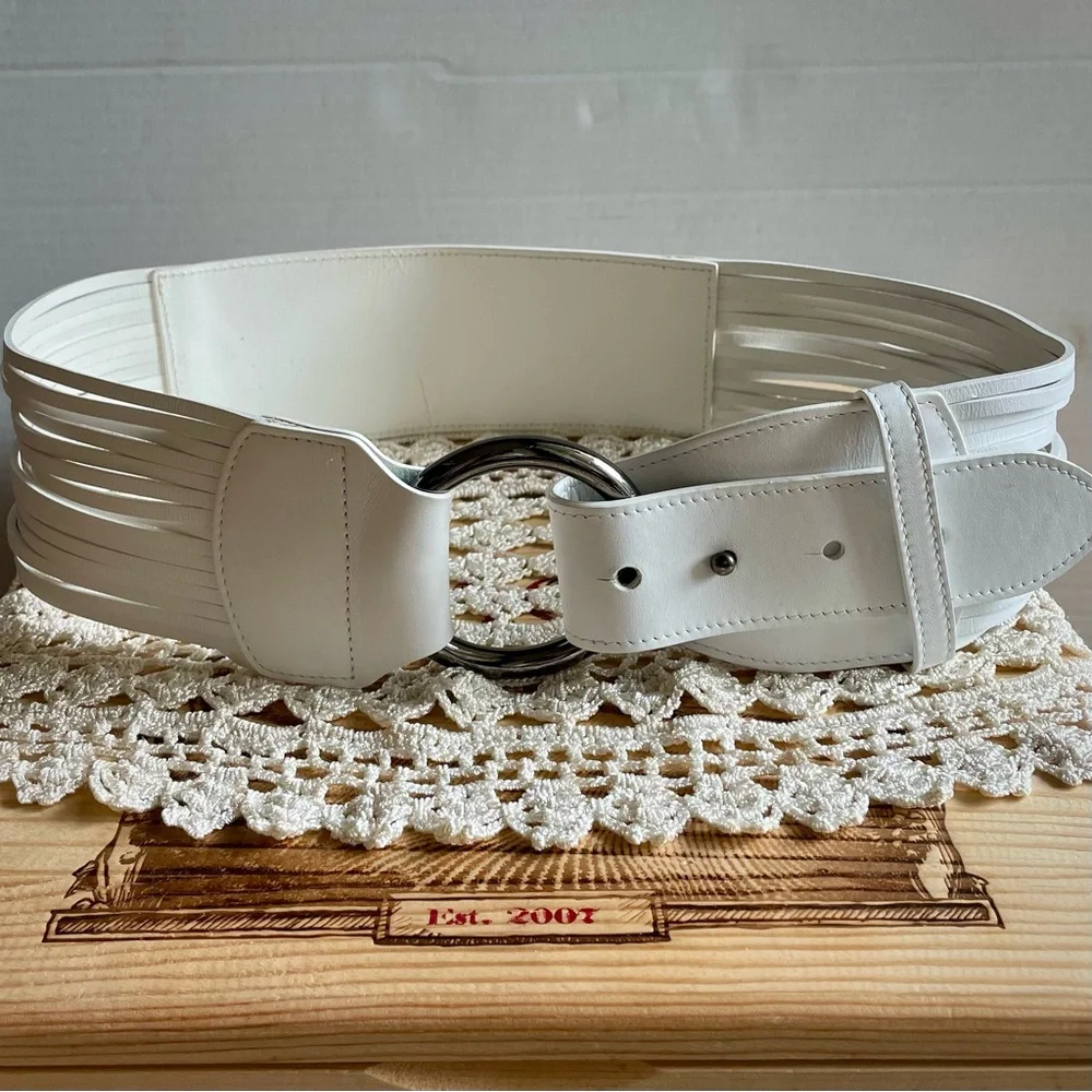 White Leather Vintage Y2K Wide Belt – Silver Ring Buckle, 3” Wide